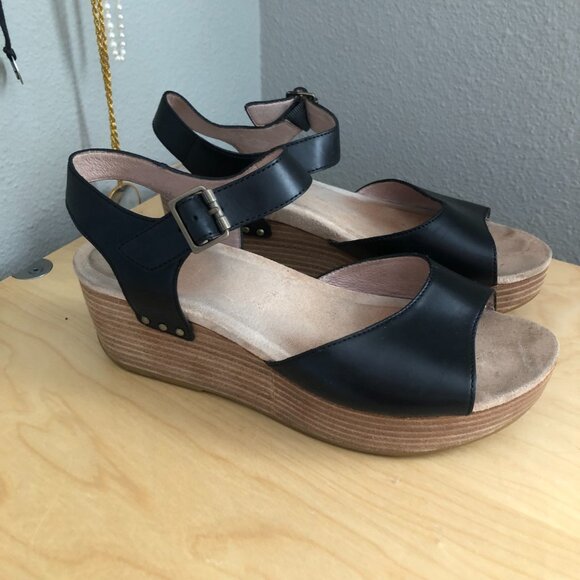 Dansko Silvie Platform Sandal - Picture 6 of 14